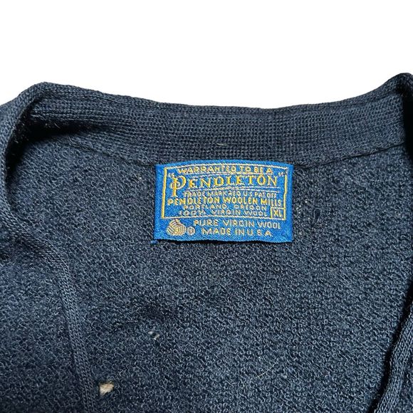 Vintage Pendleton Made In USA Wool Knit Cardigan Sweater XL Navy Blue FLAWED - Picture 3 of 13